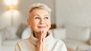 Cortes de cabello modernos para mujeres de 70 años