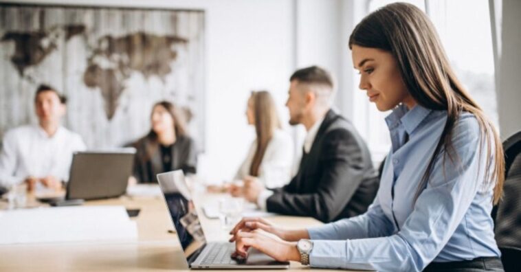 Ignorar a tus compañeros de trabajo es bueno para disminuir el estrés