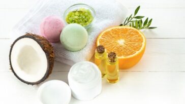 Ingredientes naturales que le dan brillo al cabello rizado