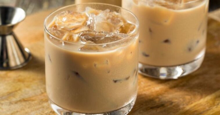 Licor de café tipo Baileys