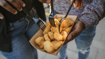 nuggets con mascarilla en el relleno