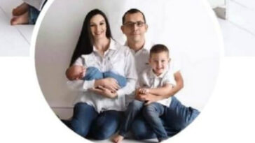 borre a su hijastro de la foto con sus otros hijos