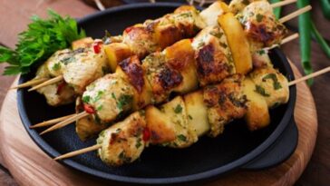 brochetas de pollo a la miel