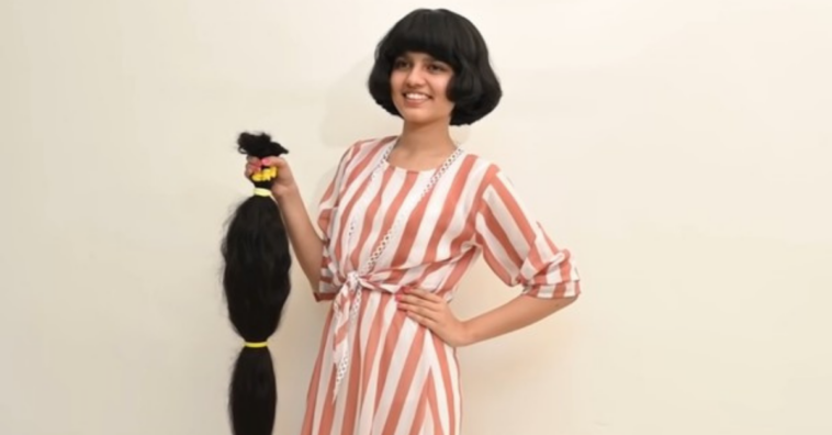 mujer india se corta el cabello más largo del mundo