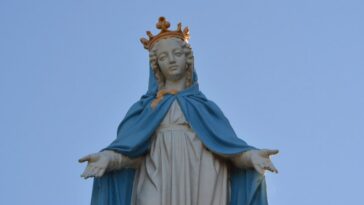 oración de María sigue adelante