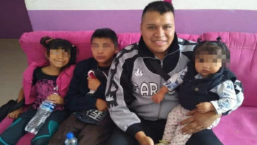 padre recupera niños maltratados