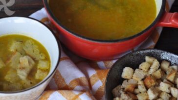 sopa de verduras con alubias blancas y pan aromatizado