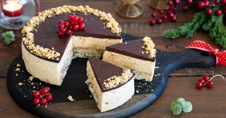 torta de mousse de turrón y chocolate